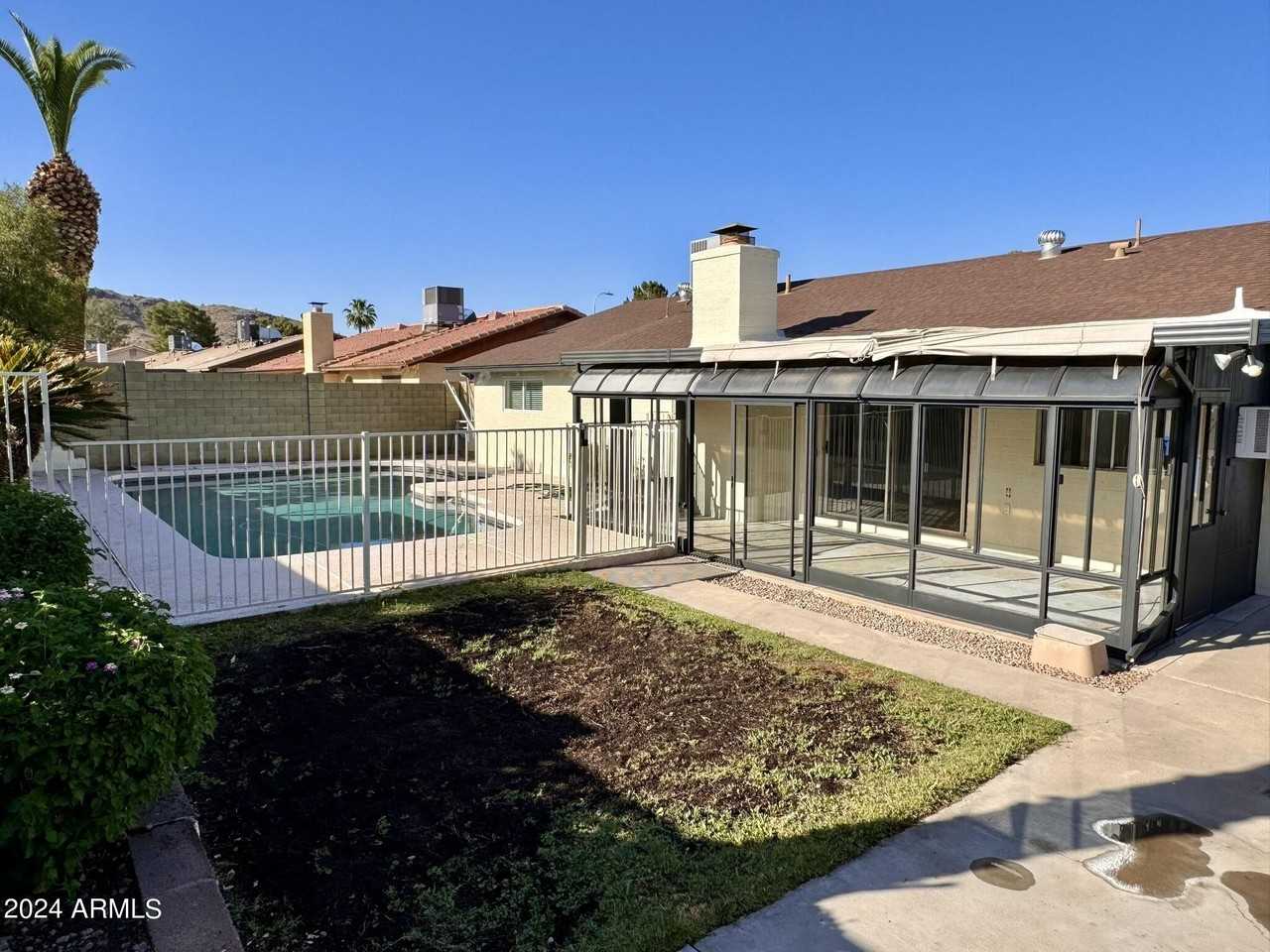 10628 S 44th Pl - Photo 4 of 50