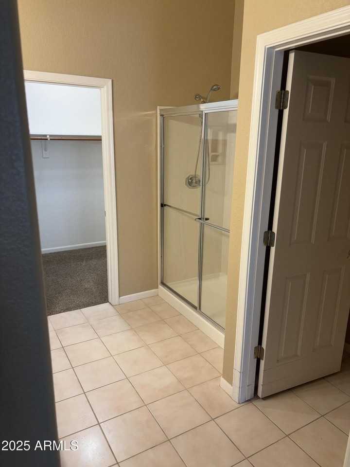 8910 E Maple Dr - Photo 7 of 13