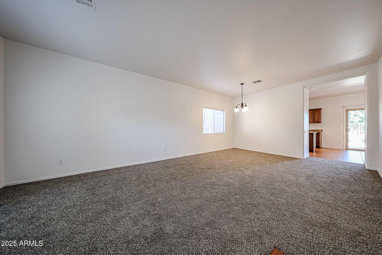 5318 W Maldonado Rd - Photo 7 of 44