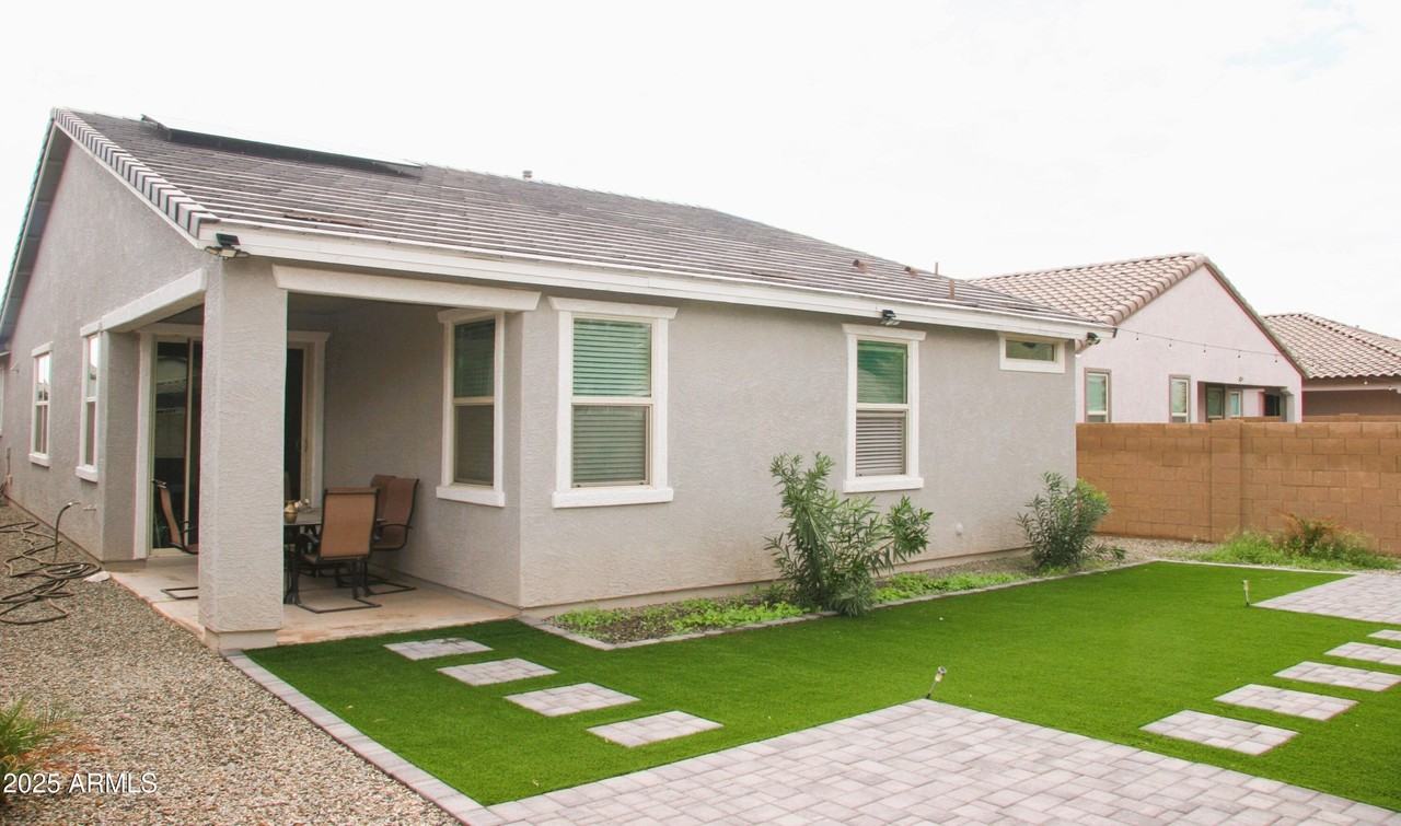 9408 W Atlantis Way - Photo 2 of 13