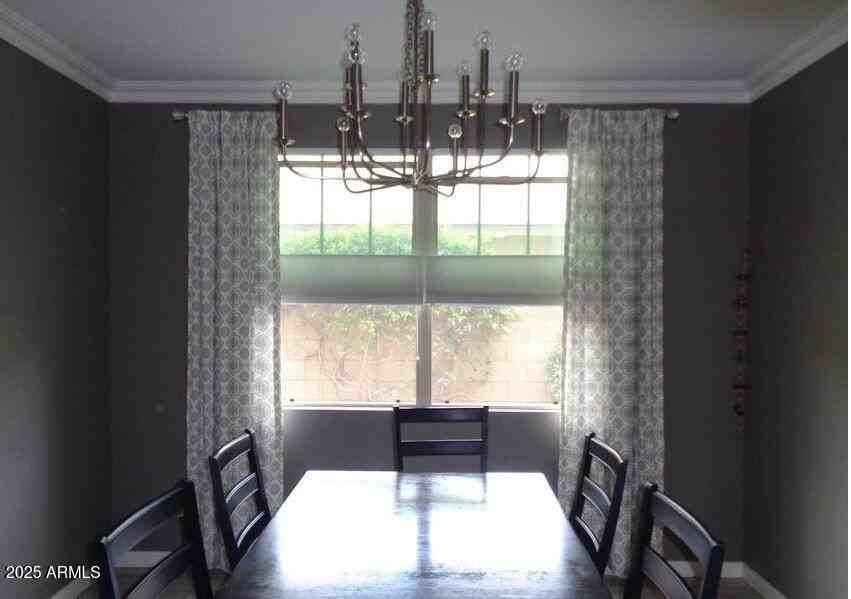 240 North Senate Street - Photo 2 of 17