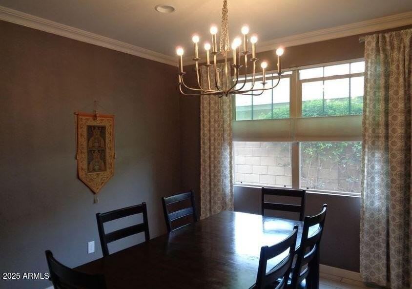 240 North Senate Street - Photo 3 of 17