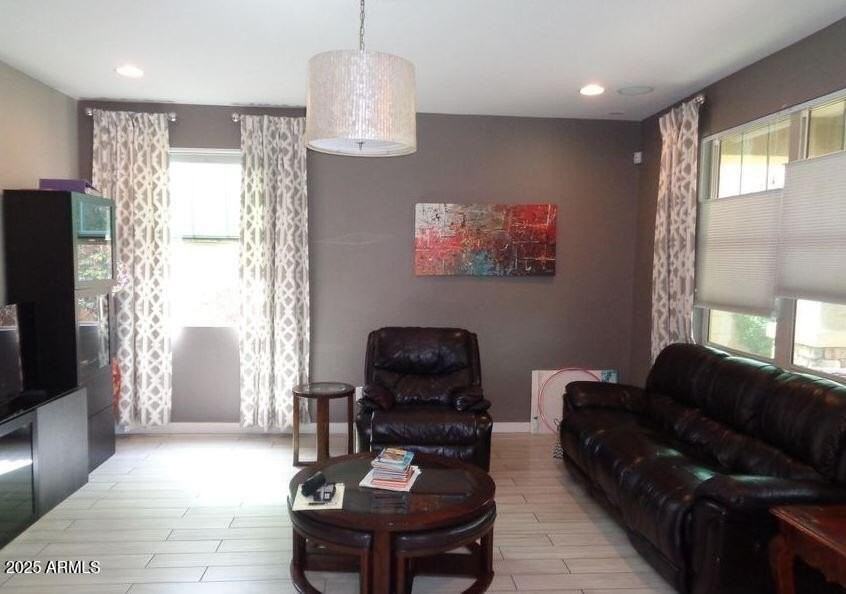 240 North Senate Street - Photo 6 of 17