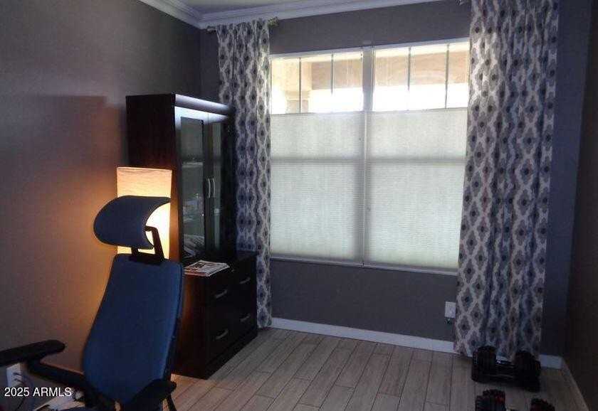 240 North Senate Street - Photo 7 of 17