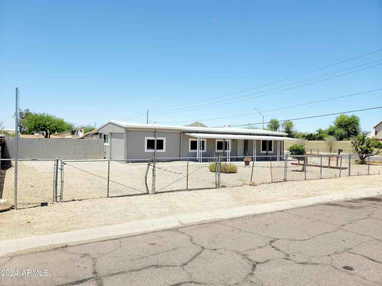 2749 East Beardsley Road - Photo 4 of 25