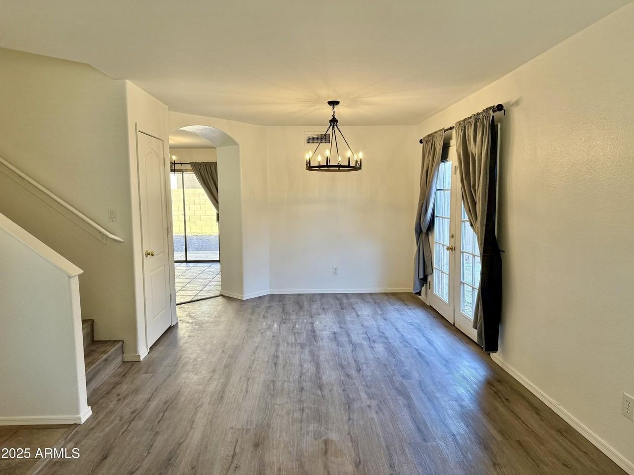 1782 E Oakland St - Photo 3 of 39