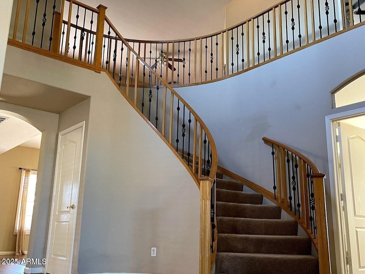 3235 Devonshire Court - Photo 7 of 28