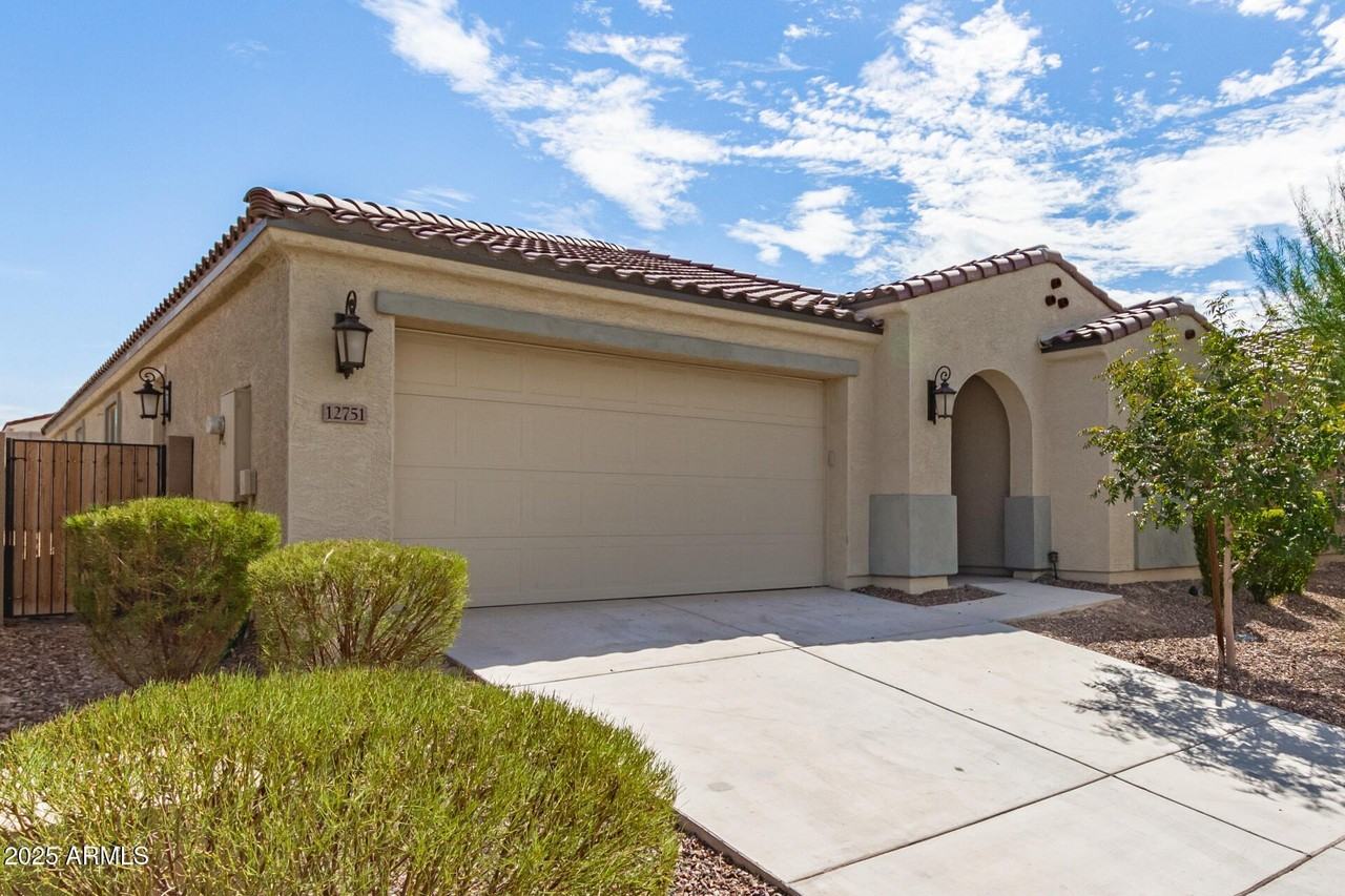 12751 West Ocotillo Road - Photo 2 of 37