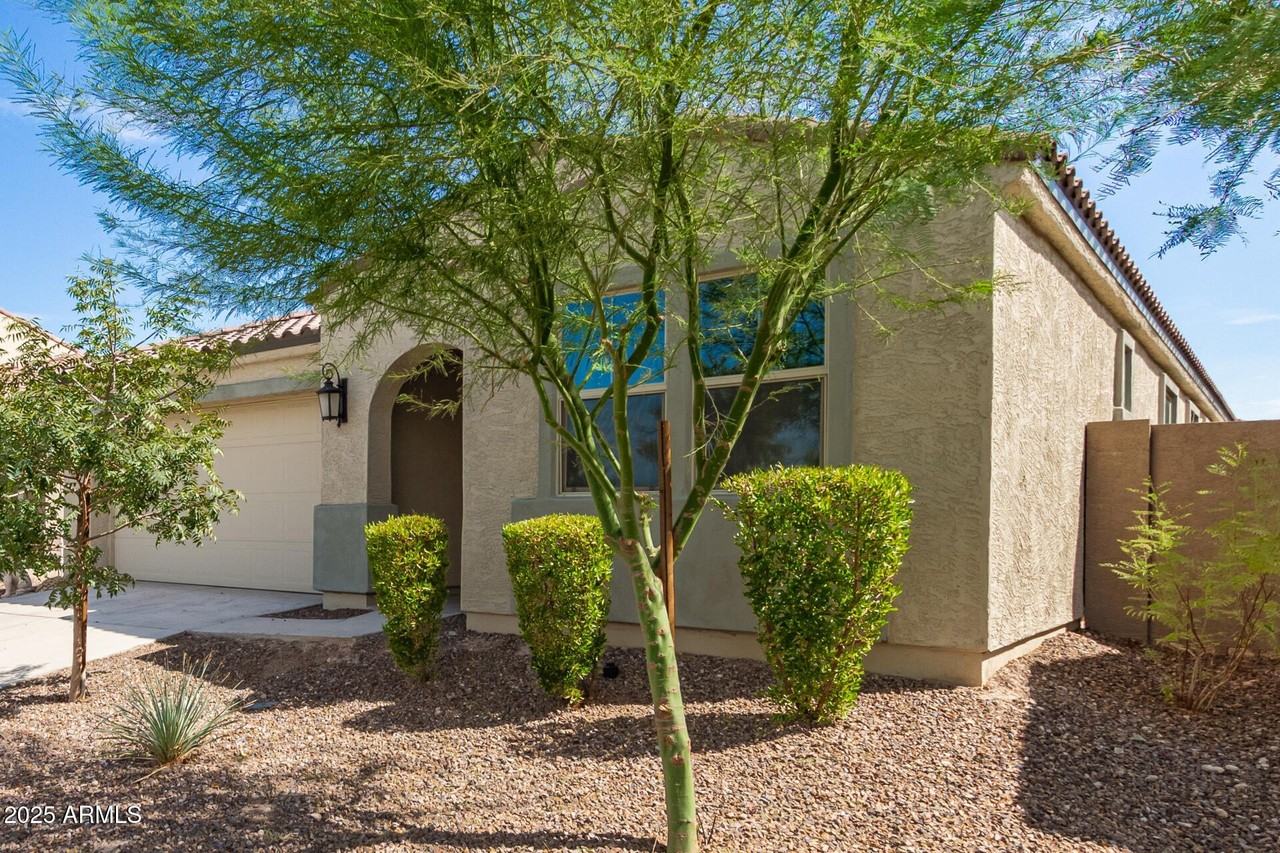 12751 West Ocotillo Road - Photo 3 of 37