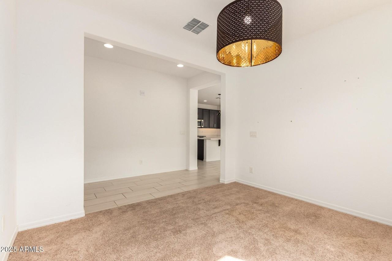 12751 West Ocotillo Road - Photo 7 of 37