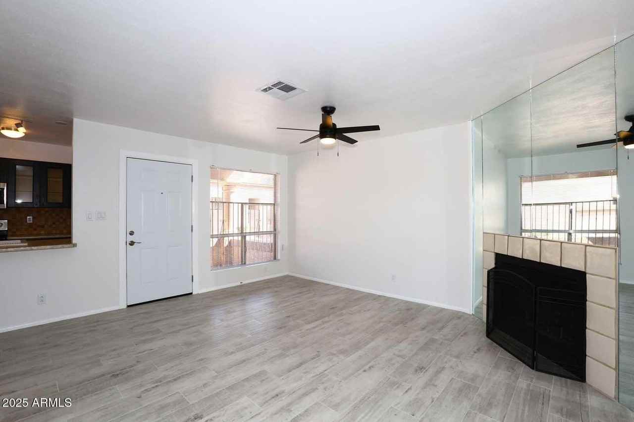 93 N Cooper Rd #32 - Photo 2 of 33