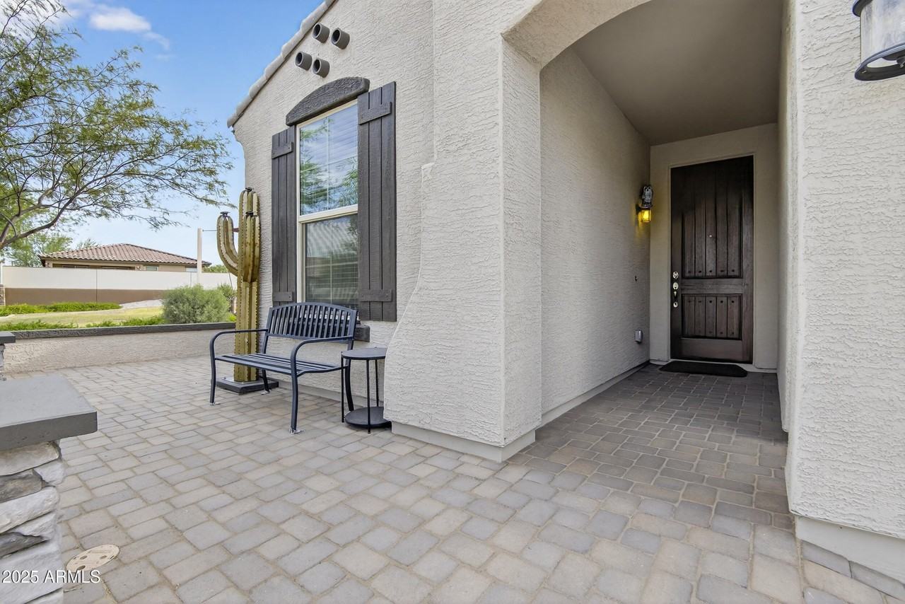 17763 W Granite View Dr - Photo 4 of 50