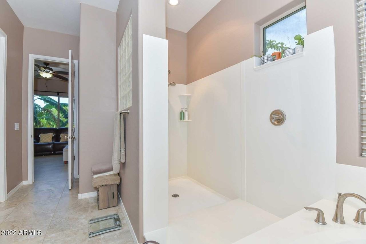 19210 Denton Street - Photo 6 of 50