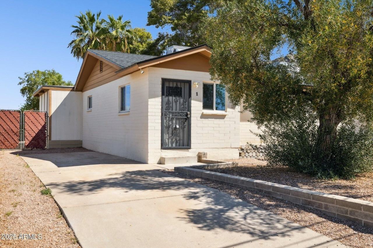 1542 E Turquoise Ave Apt 1 #1 - Photo 2 of 25