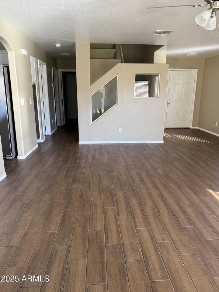 686 S 223rd Dr - Photo 6 of 24