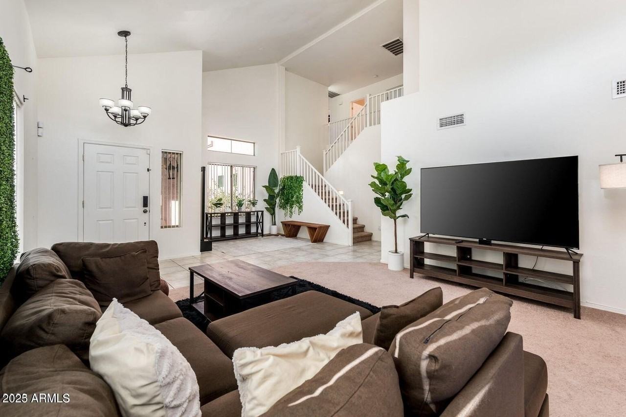 13604 West Rovey Avenue - Photo 7 of 33