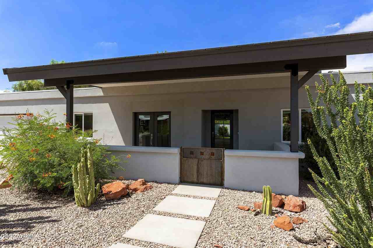 3318 East Onyx Avenue - Photo 3 of 50