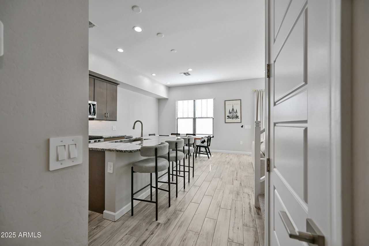 4827 East Village Drive - Photo 3 of 44