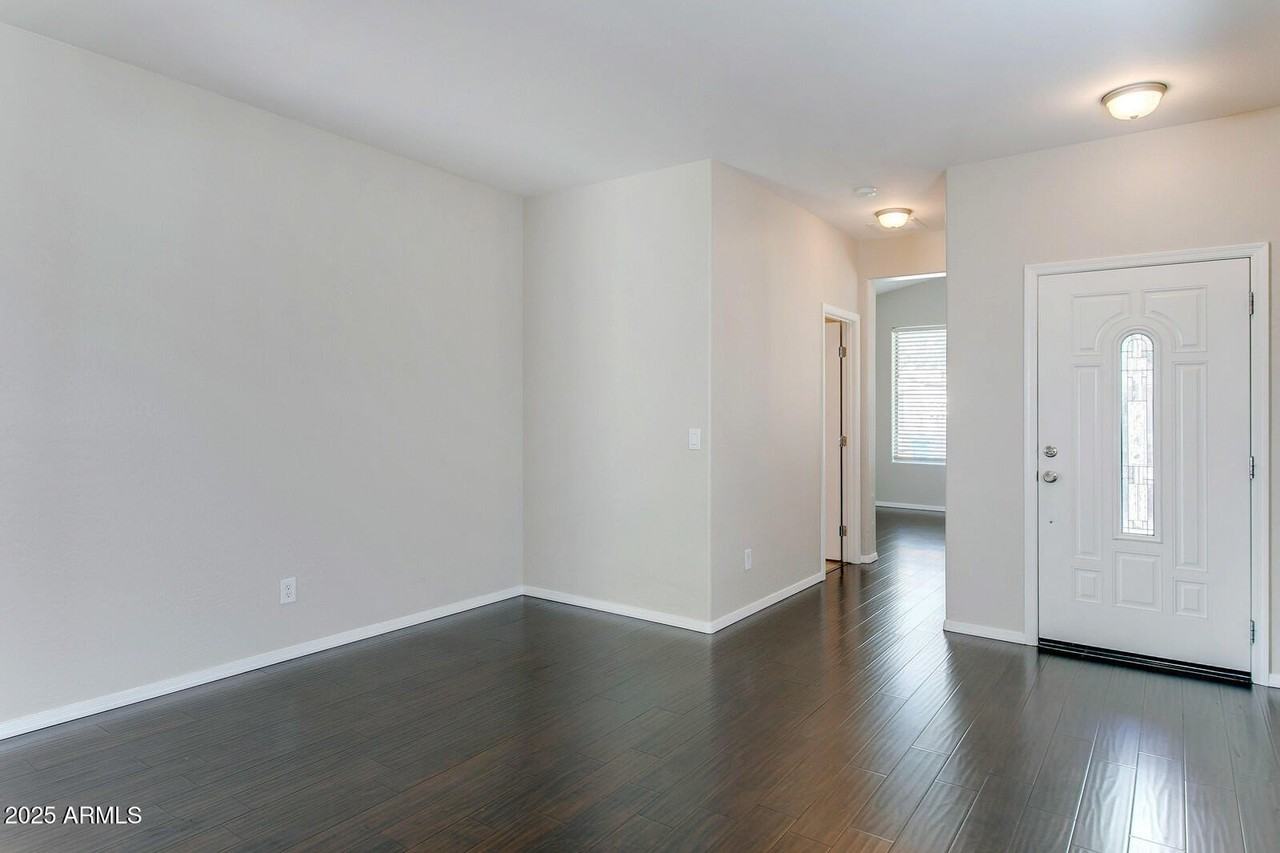 2343 W Tallgrass Trl - Photo 3 of 28