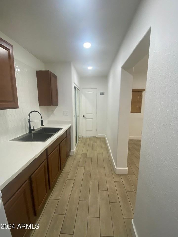 1613 West Mountain View Road #B - Photo 7 of 10