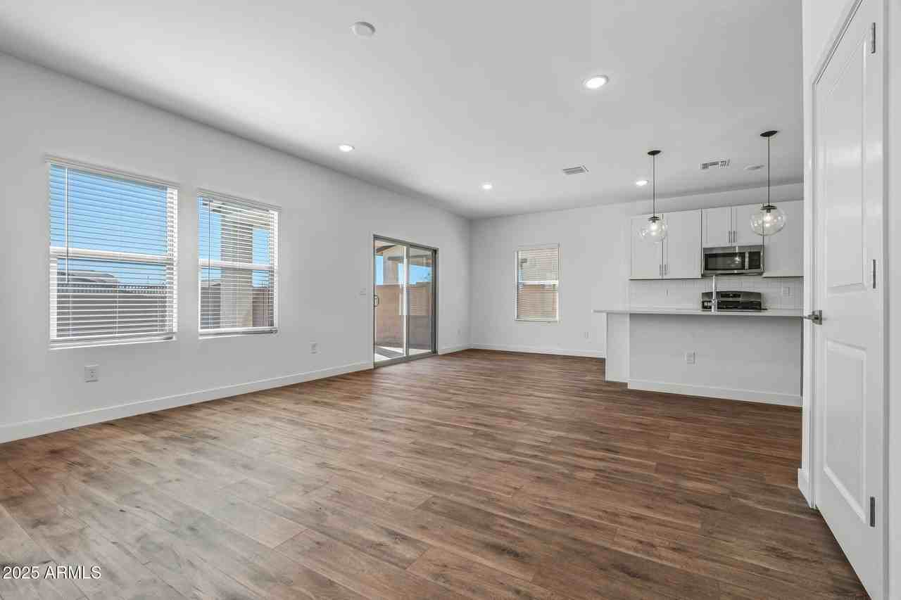 3023 W Bent Tree Dr - Photo 7 of 50