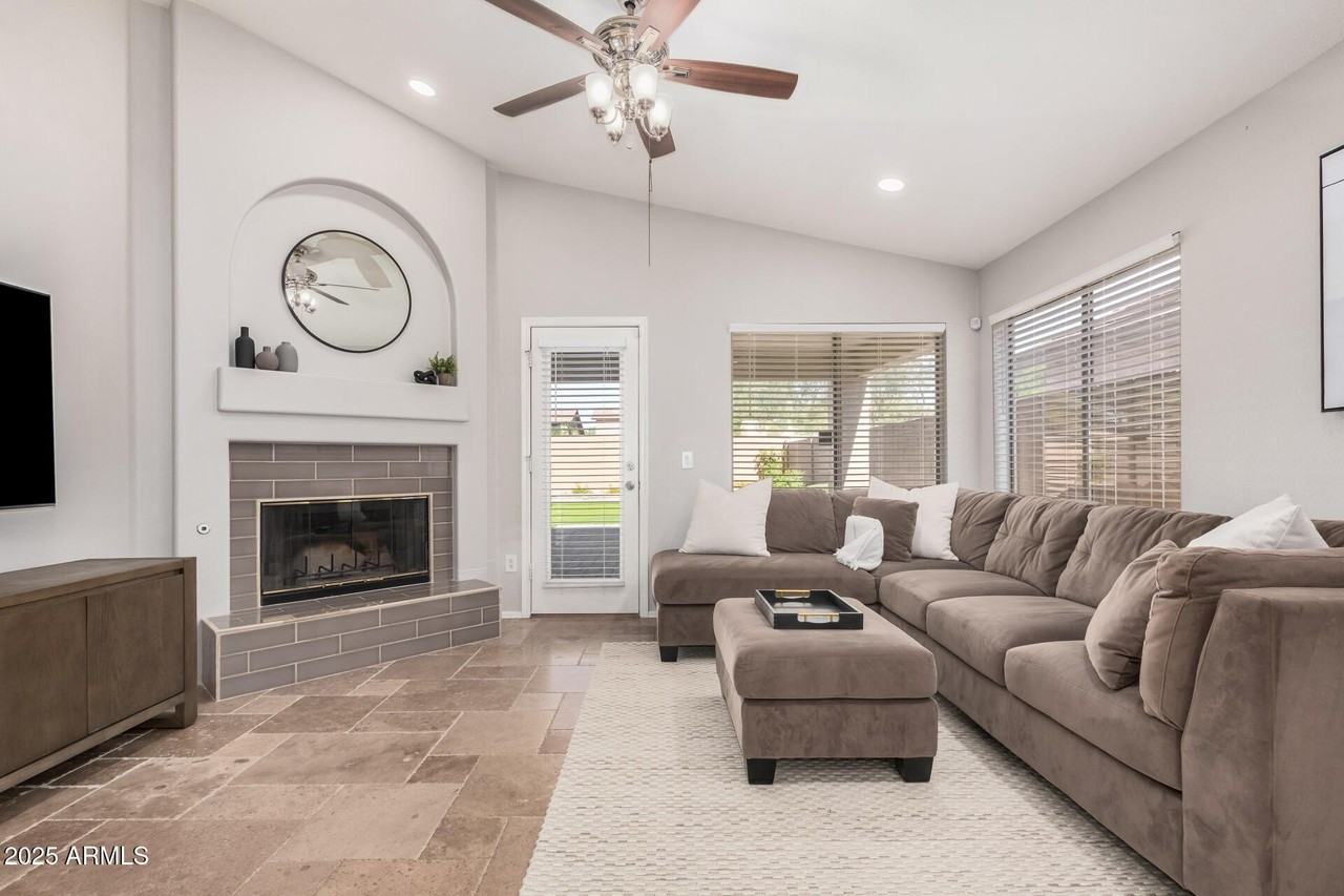 4632 Mossman Road - Photo 7 of 24