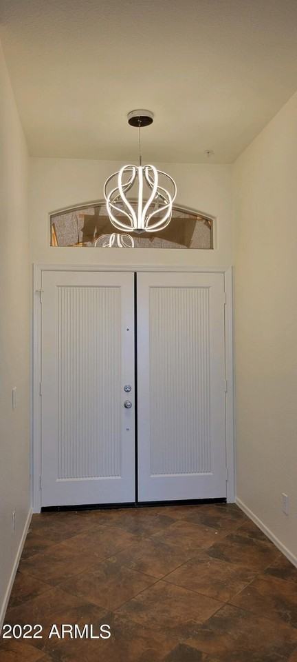 7323 E Overlook Dr - Photo 3 of 28