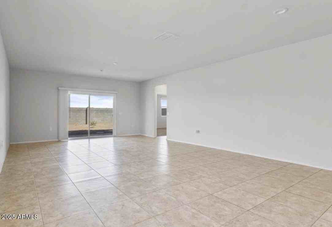 36034 West Madrid Avenue