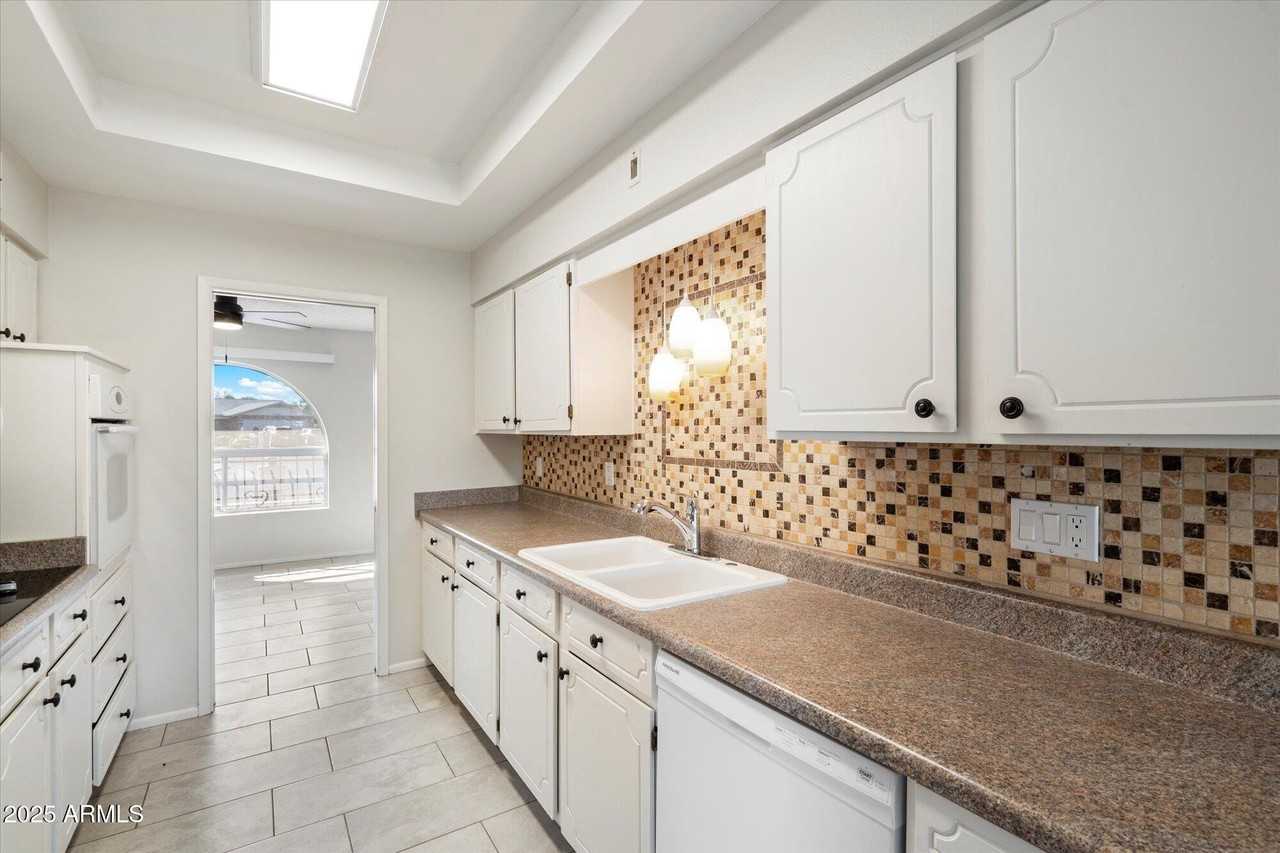 4530 East Emelita Avenue - Photo 4 of 21