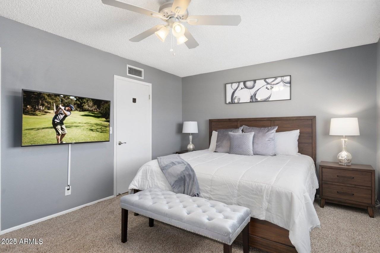 6921 E Osborn Rd Unit D #D - Photo 3 of 14