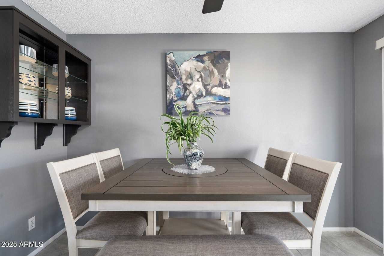 6921 E Osborn Rd Unit D #D - Photo 5 of 14