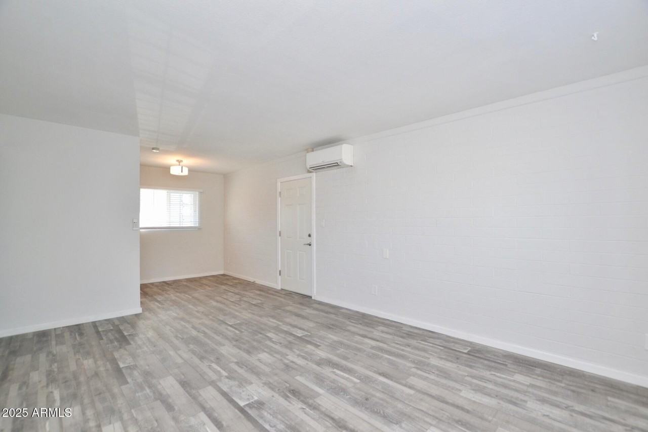 44 W ROANOKE Avenue unit: 8 #8 - Photo 6 of 11