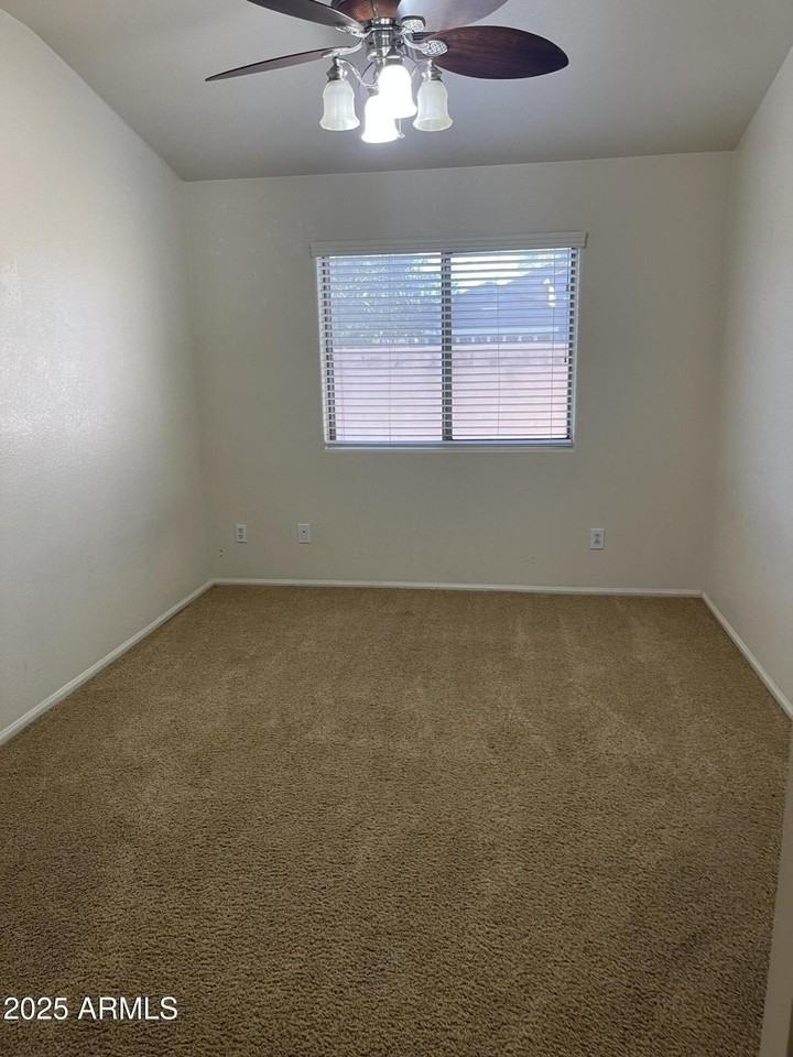 29062 N Mountain View Rd - Photo 6 of 16