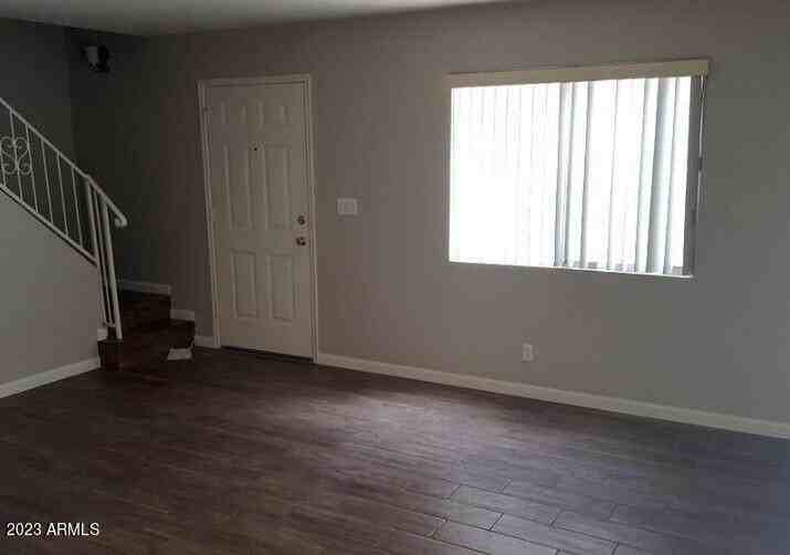 1216 E Townley Ave - Photo 2 of 16