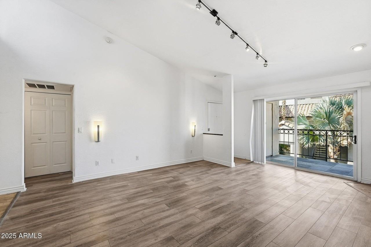 14145 N 92nd St Unit 2028 #2028 - Photo 4 of 24