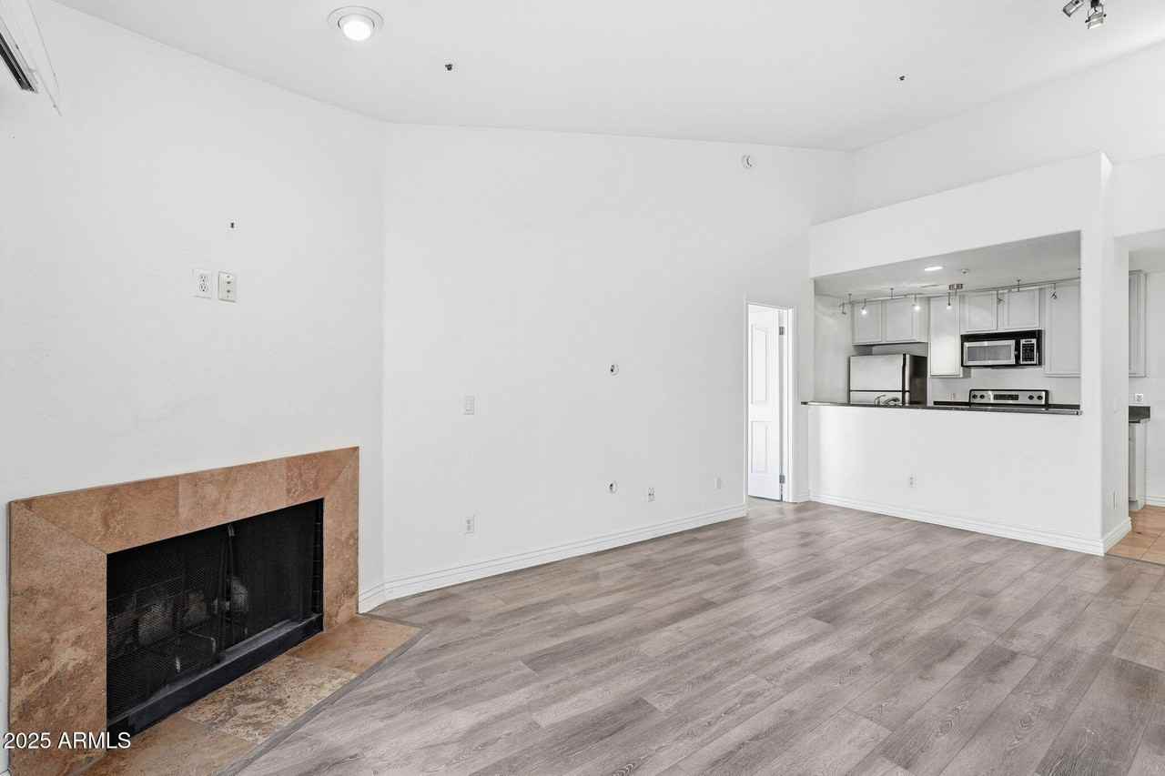 14145 N 92nd St Unit 2028 #2028 - Photo 5 of 24