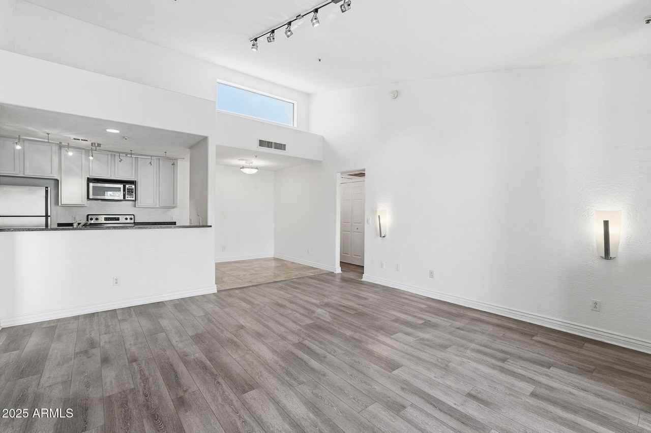 14145 N 92nd St Unit 2028 #2028 - Photo 6 of 24