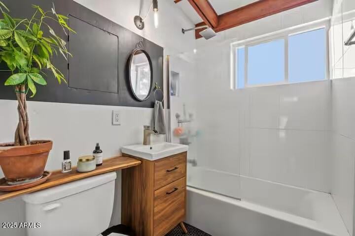 334 West Glenrosa Avenue - Photo 6 of 9