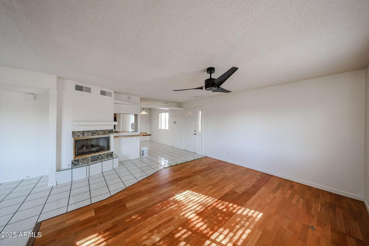 3408 West Port Au Prince Lane - Photo 7 of 50