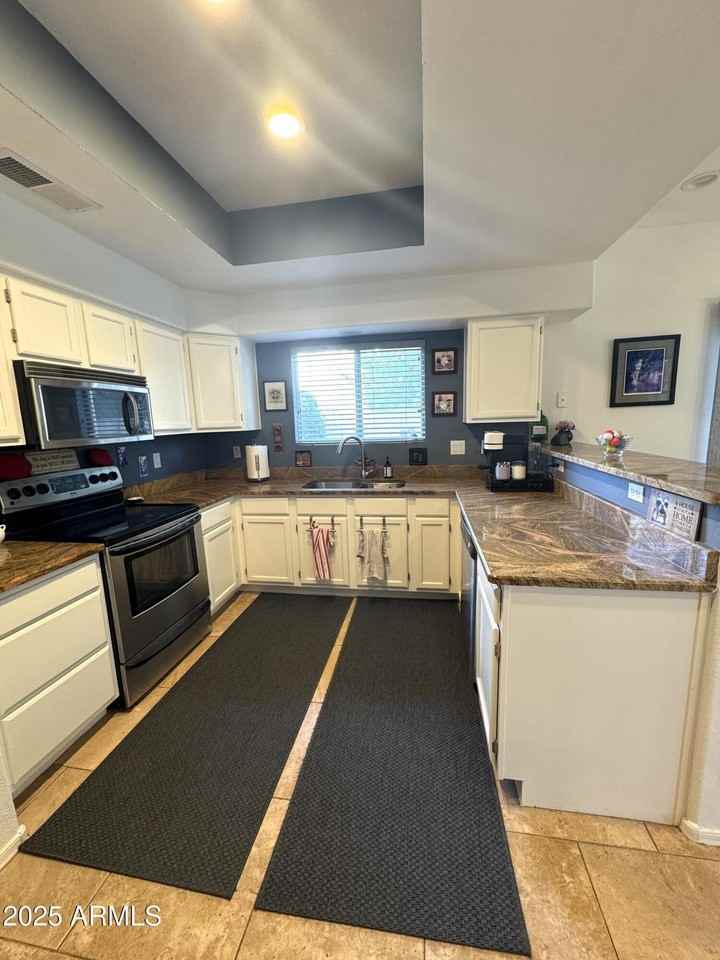 8833 S 51st St Unit 3 #3 - Photo 5 of 26