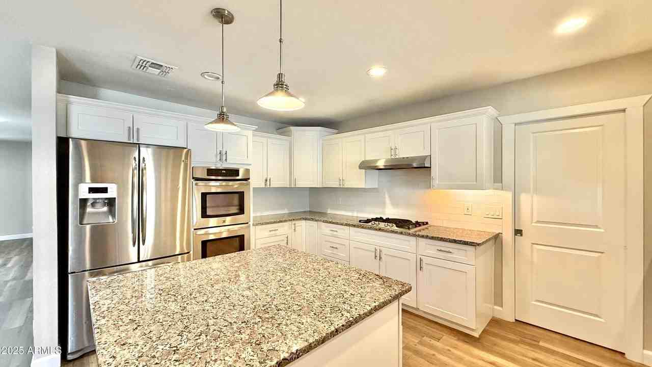 2502 East Sahuaro Drive - Photo 6 of 46