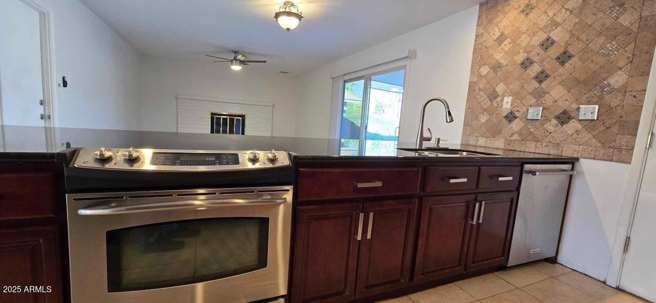 2132 East Oxford Drive - Photo 4 of 24