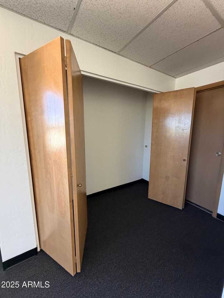 1717 North 77th Street #4 - Photo 7 of 11