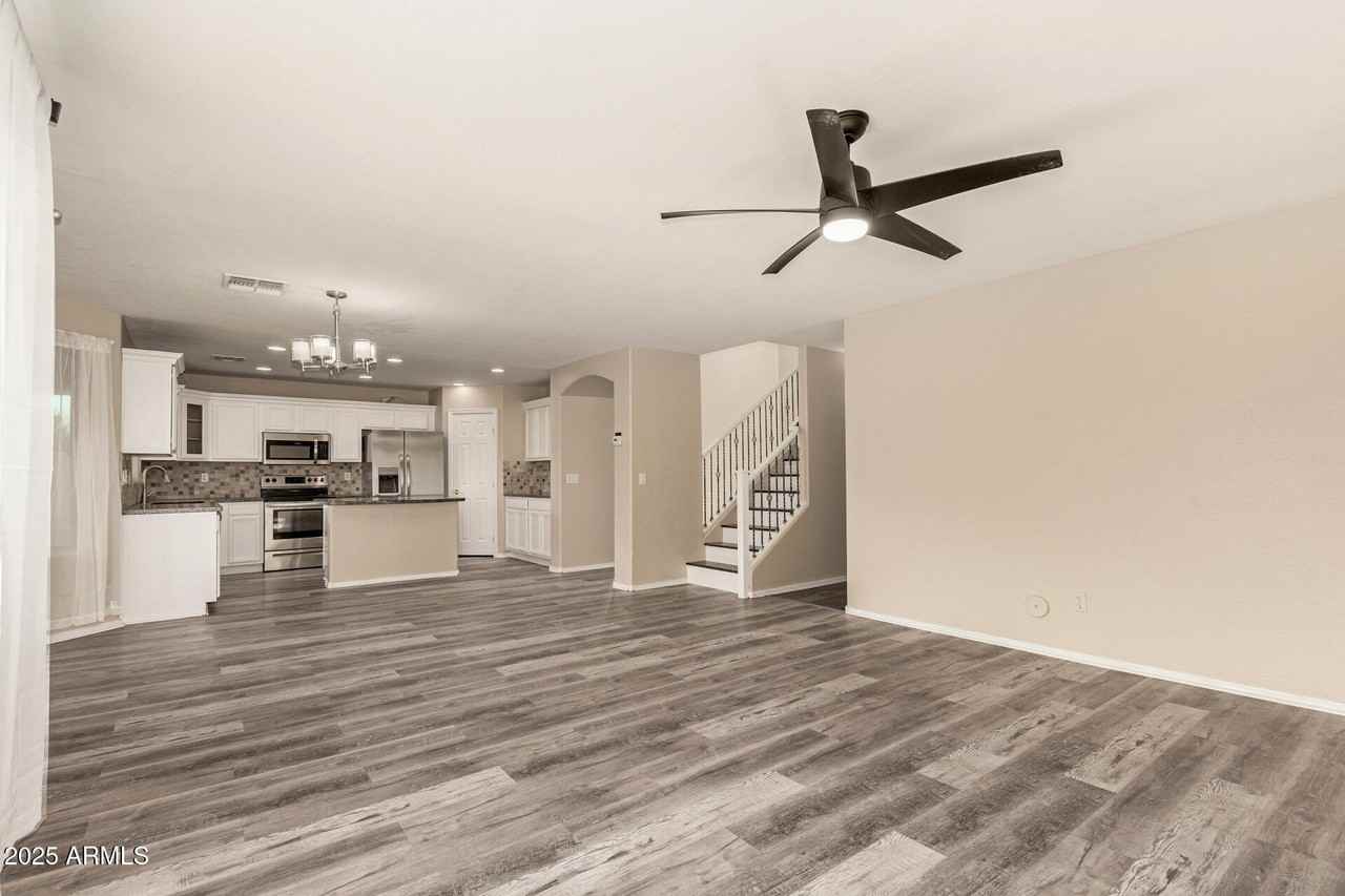 3545 E Crescent Way - Photo 6 of 39