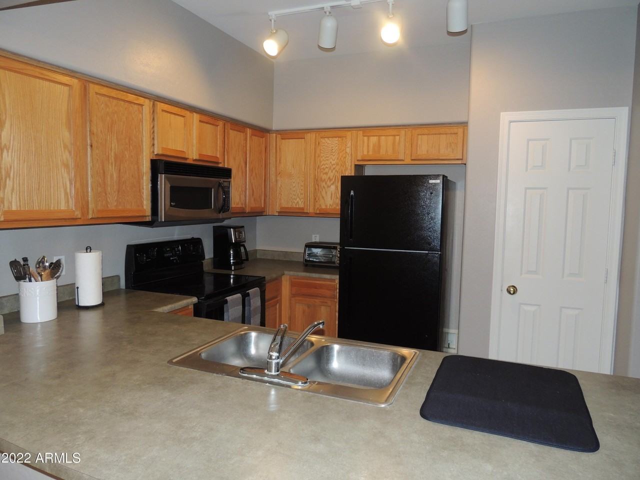 525 North Miller Road #129 - Photo 5 of 19