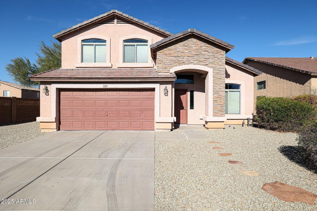 15994 West Jackson Street - Photo 2 of 29