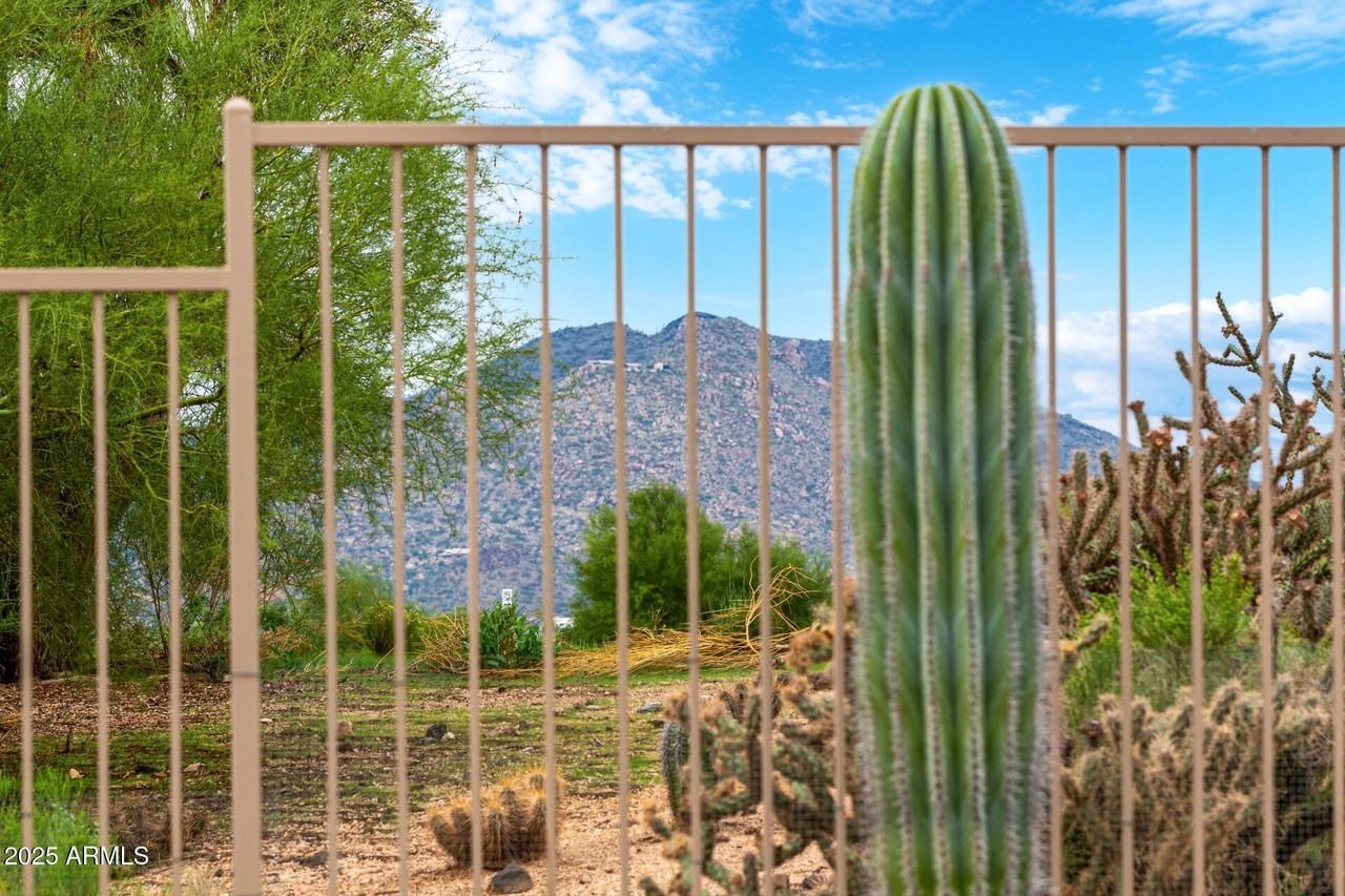 34748 N 93rd Pl - Photo 2 of 48