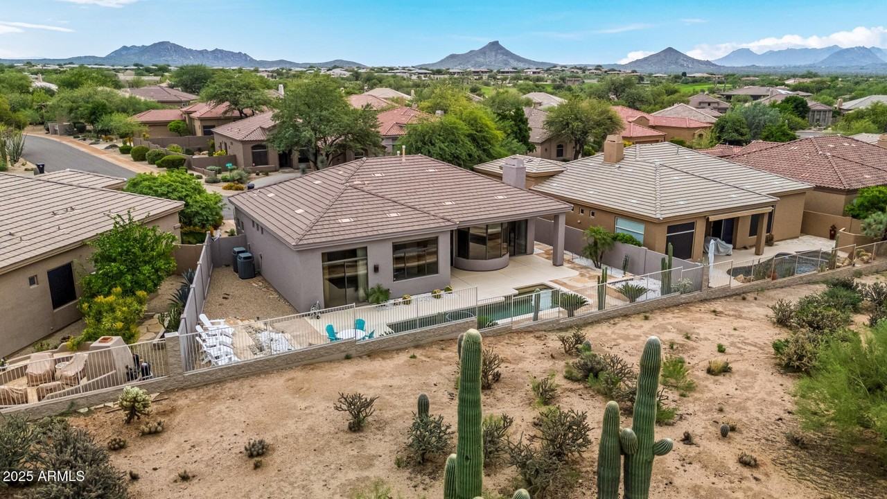 34748 N 93rd Pl - Photo 7 of 48