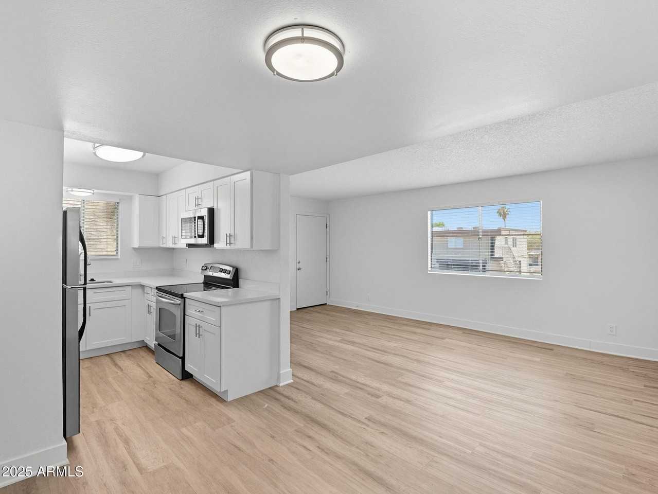 4740 E Moreland St #0 - Photo 7 of 21