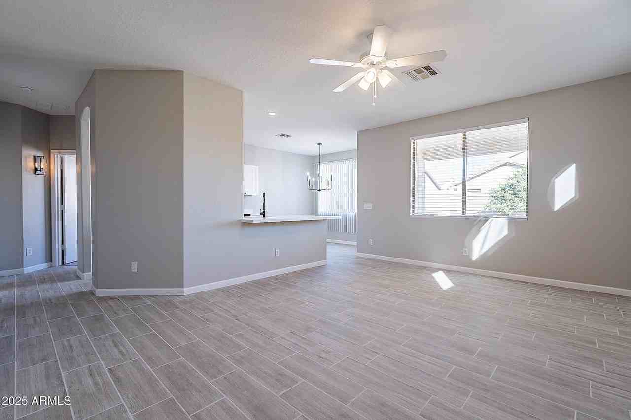 12614 W Earll Dr - Photo 6 of 43